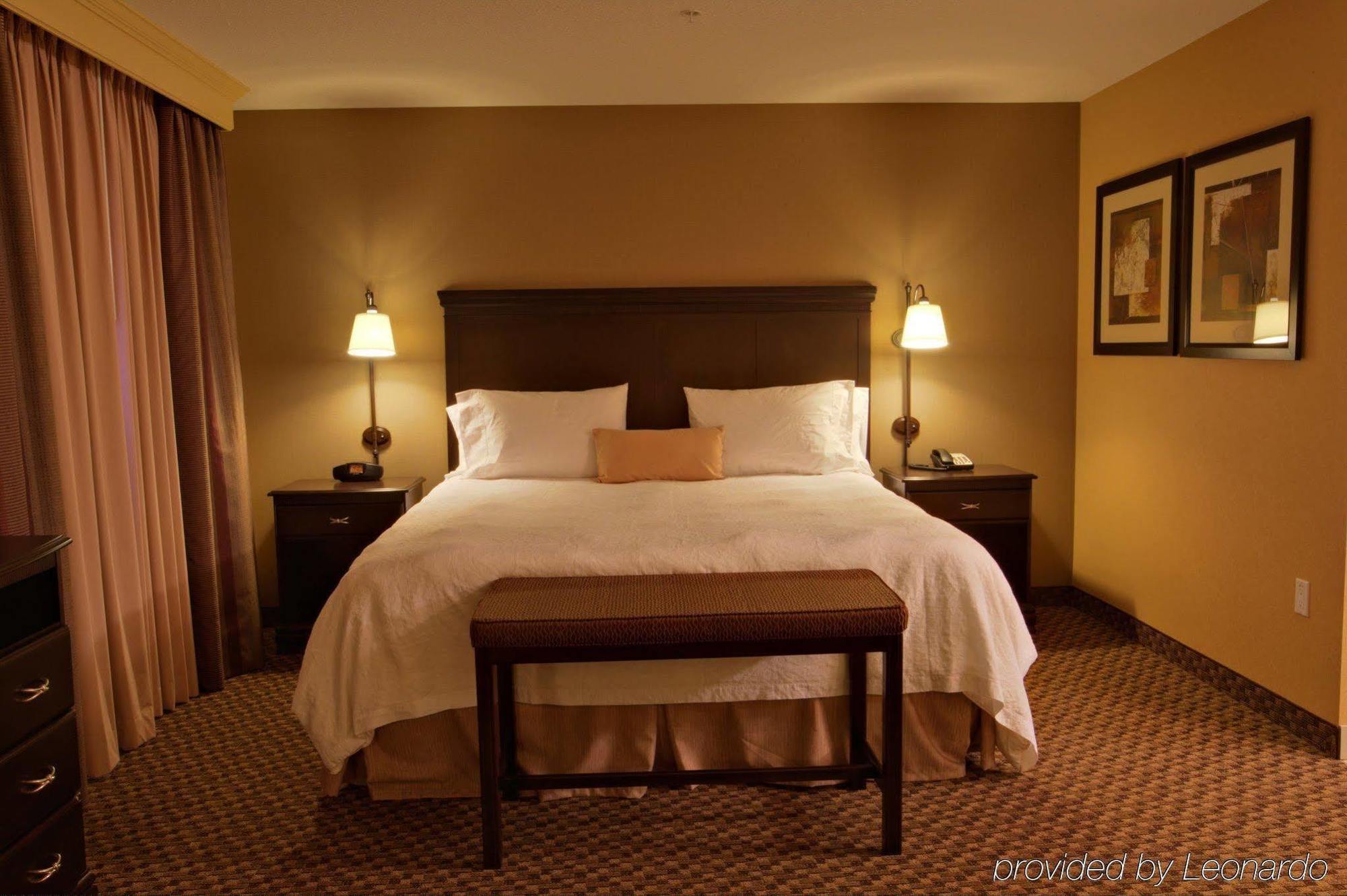 Hampton Inn & Suites Edmonton/West Quarto foto